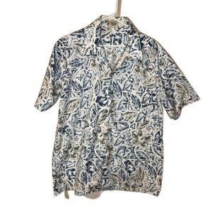⭐️ 3 For $15  MAUI Blue Floral Shirt